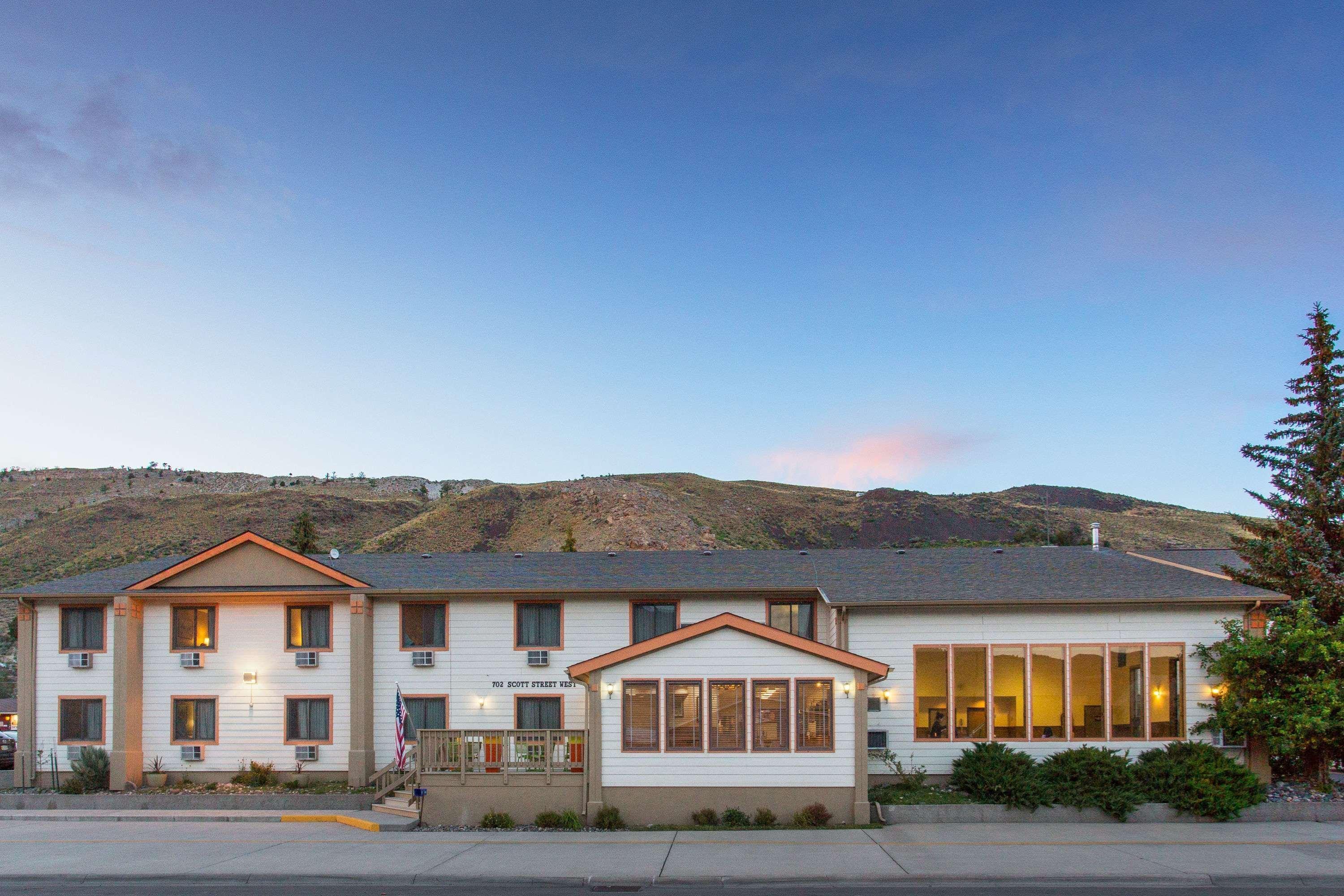 Super 8 By Wyndham Gardiner/Yellowstone Park Area Εξωτερικό φωτογραφία