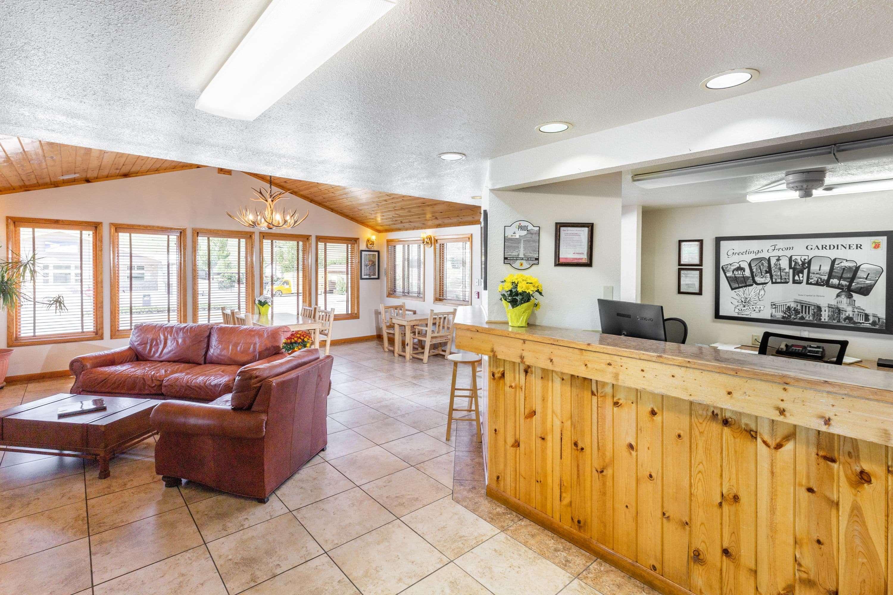 Super 8 By Wyndham Gardiner/Yellowstone Park Area Εξωτερικό φωτογραφία