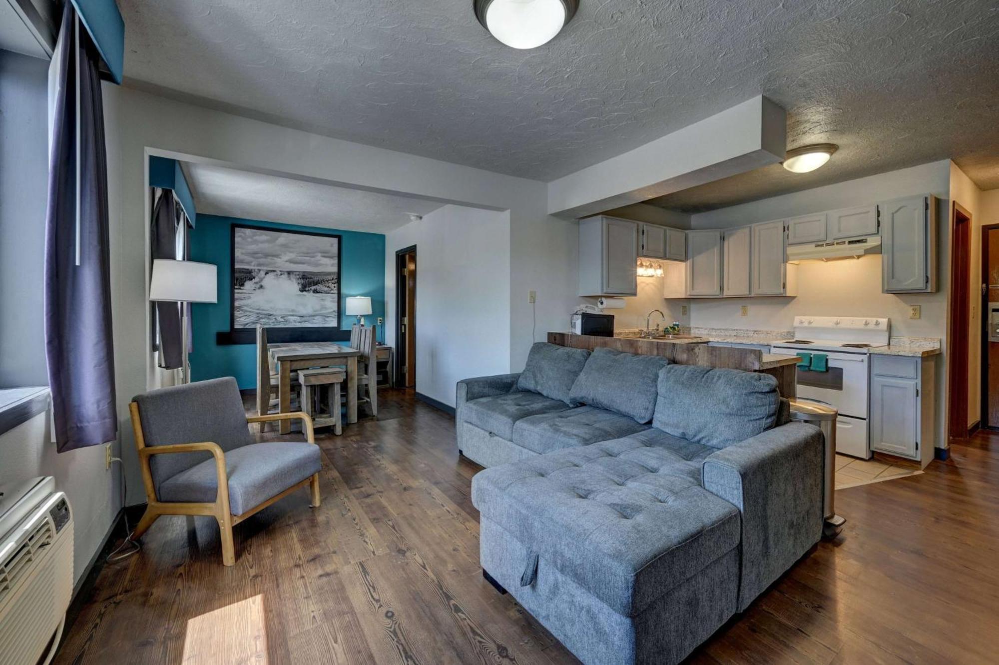 Super 8 By Wyndham Gardiner/Yellowstone Park Area Εξωτερικό φωτογραφία