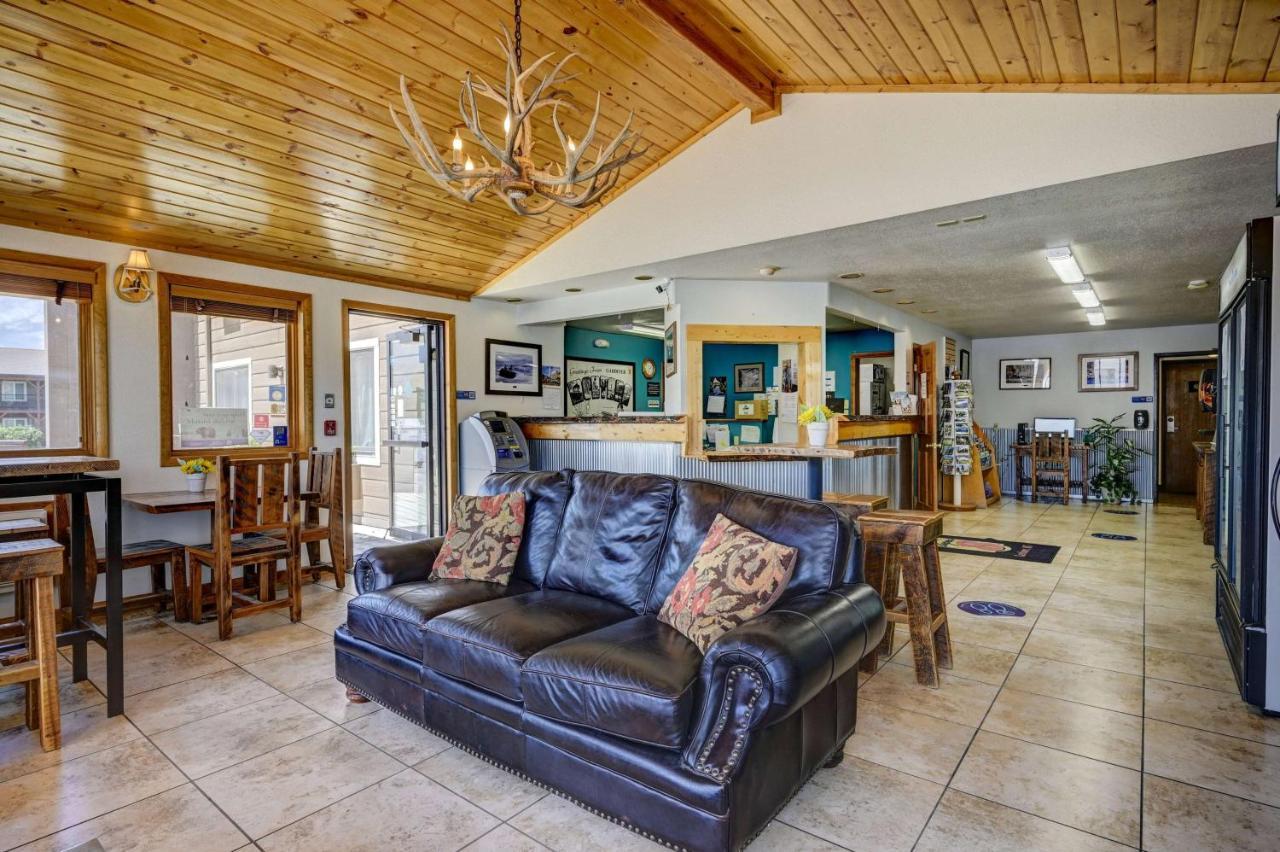 Super 8 By Wyndham Gardiner/Yellowstone Park Area Εξωτερικό φωτογραφία
