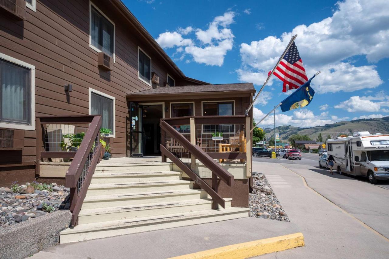 Super 8 By Wyndham Gardiner/Yellowstone Park Area Εξωτερικό φωτογραφία
