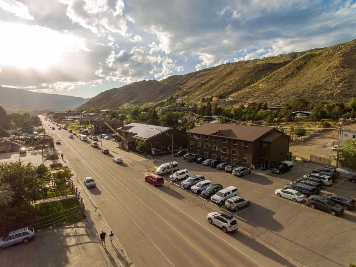 Super 8 By Wyndham Gardiner/Yellowstone Park Area Εξωτερικό φωτογραφία